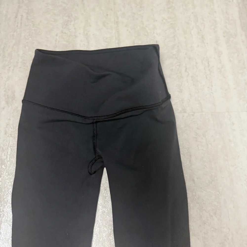 Lululemon Athletica Black crop Leggings Stretchy Performance XS